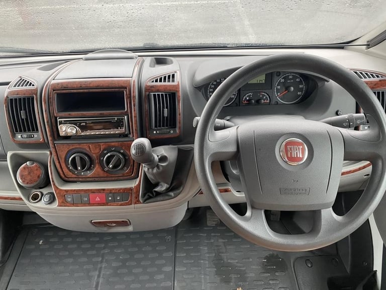 2009 SWIFT SUNDANCE 590RL 4 BERTH MOTORHOME