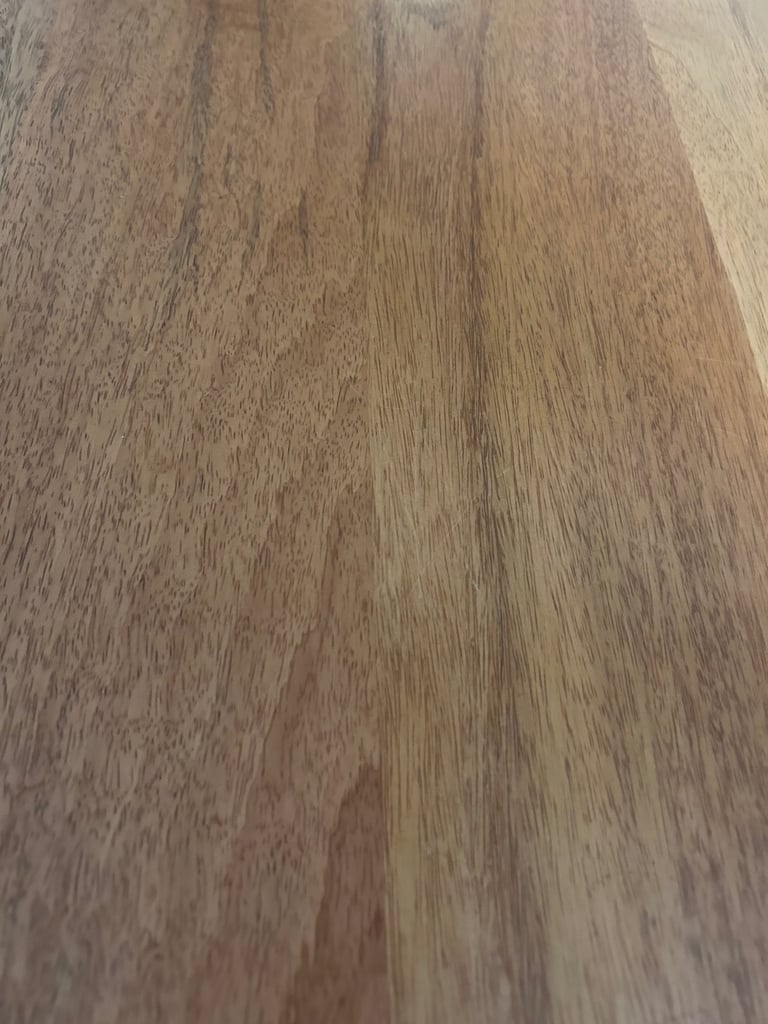 Oak table and 6 chairs 