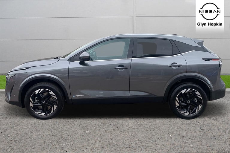 2025 Nissan Qashqai 1.5 E-Power N-Connecta [Glass Roof] 5dr Auto Hatchback Hybrid Automatic