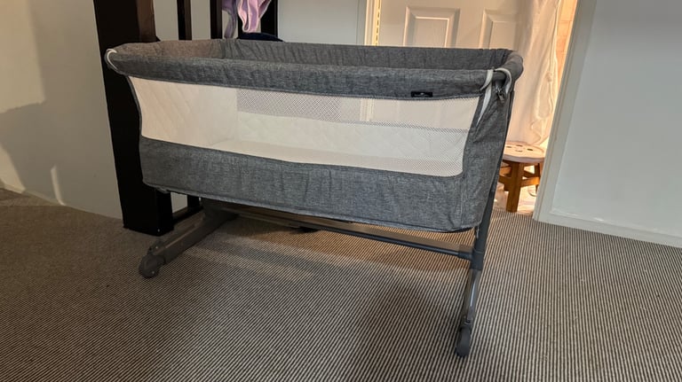 Babylo next to me - can put on an incline 