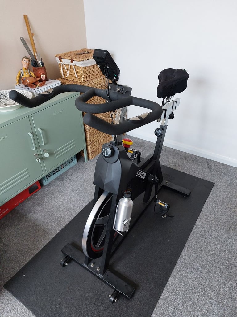 image for Spin Bike JLL IC300 Pro