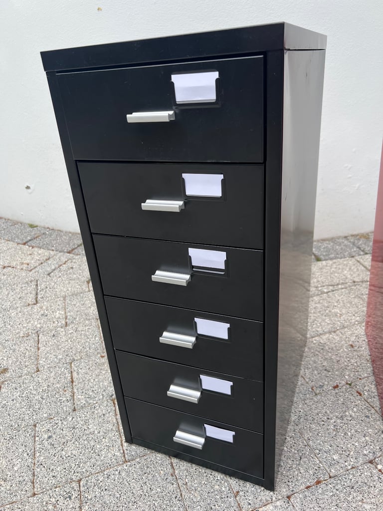 Next stationary cabinets