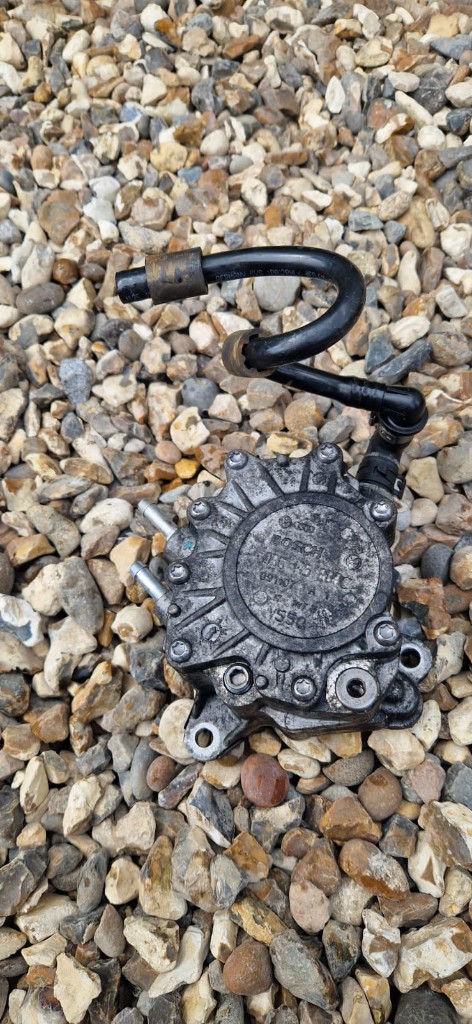 Audi Skoda VW Seat 06-09 TDI 2.0 Vacuum / Diesel Pump 036145209C