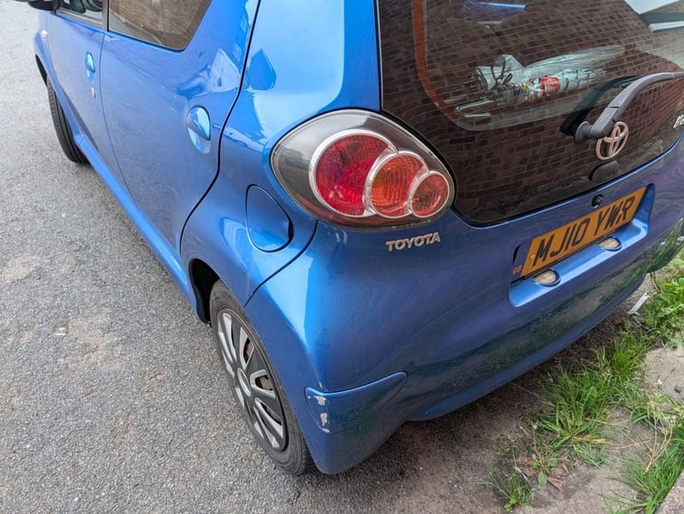 Toyota, AYGO, Hatchback, 2010, Manual, 998 (cc), 5 doors
