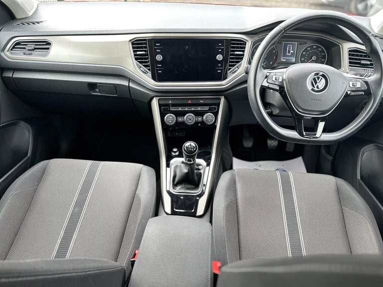 2020 Volkswagen T-Roc 1.0 TSI Design Euro 6 (s/s) 5dr HATCHBACK Petrol Manual