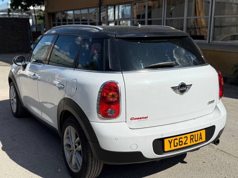 2012 MINI Countryman 16 Cooper 5dr Auto HATCHBACK Petrol Automatic