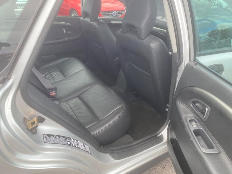 2004 Volvo S40 1.8 Sport 4dr Auto [122bhp] SALOON PETROL Automatic