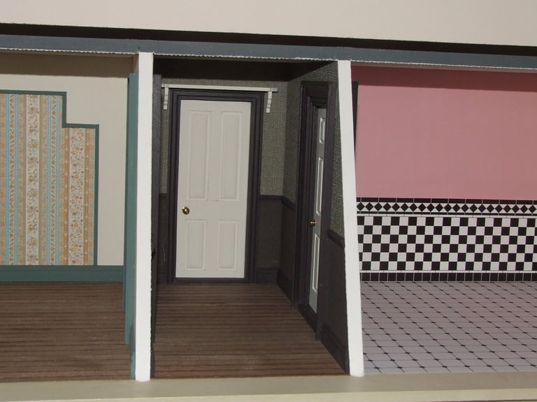 Dolls House Emporium Completed Shop/Cafe Large Suit Collector