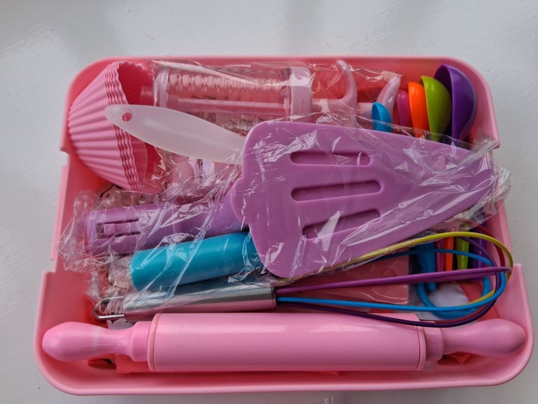 Pink Kitchen Utensils set