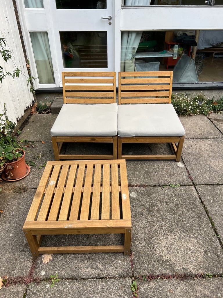 image for Outdoor seating and table 
