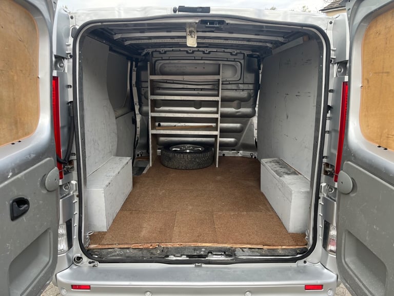 2012 Vauxhall Vivaro 2.0CDTI [115PS] Sportive Van 2.7t PANEL VAN Diesel Manual