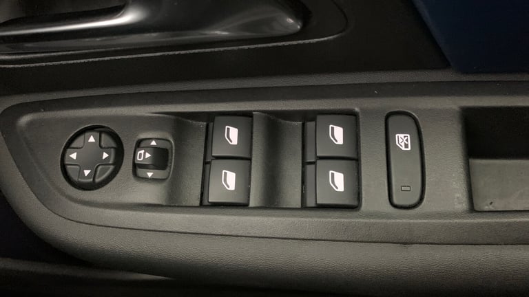 2021 Citroen C4 50kWh Shine Plus Hatchback 5dr Electric Auto (7.4kW Charger) (136 ps) Hatchback E...