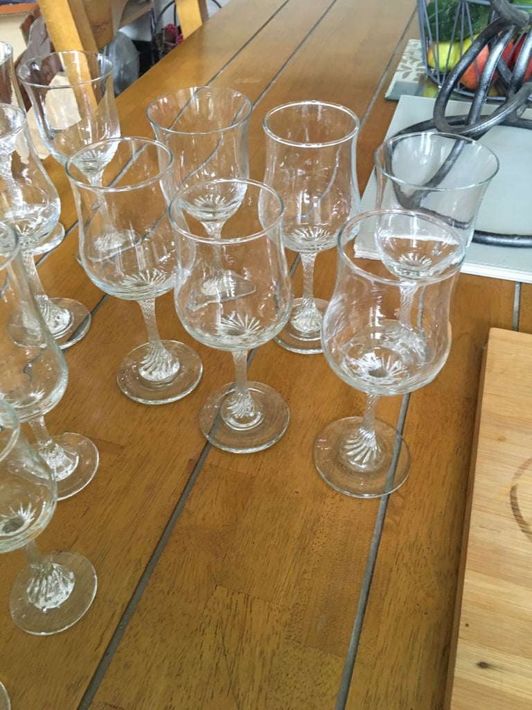 Perfect condition mixed glass ware bundles..individual prices just ask…home anywhere perfect..