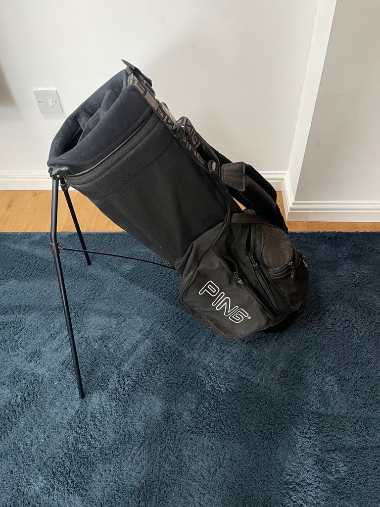 Ping hoofer 2 stand bag 