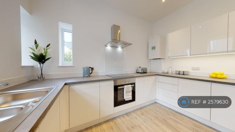 1 bedroom in West Hill Road, Plymouth, PL4 (#2579630)