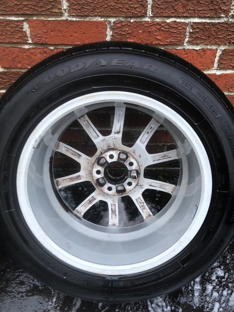 Audi 18 inch alloys 