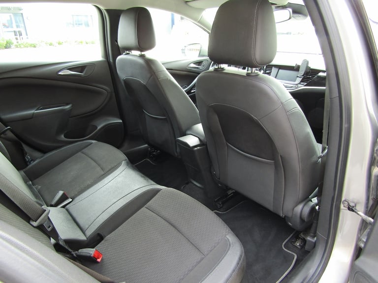 2017 Vauxhall Astra (OPEL) 1.6 CDTi SPORTS TOURER+ EURO 6 (s/s) DIESEL LEFT HAND DRIVE Estate Die...