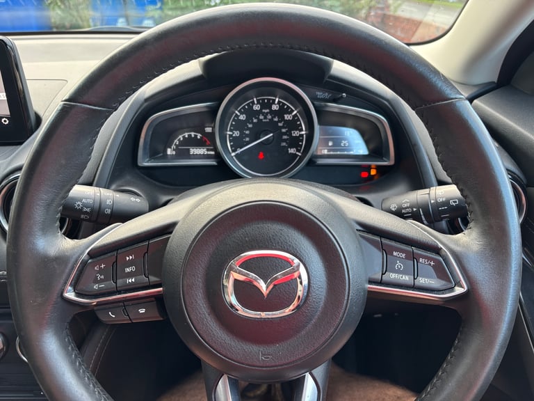 Mazda, 2, Hatchback, 2018, Manual, 1496 (cc), 5 doors