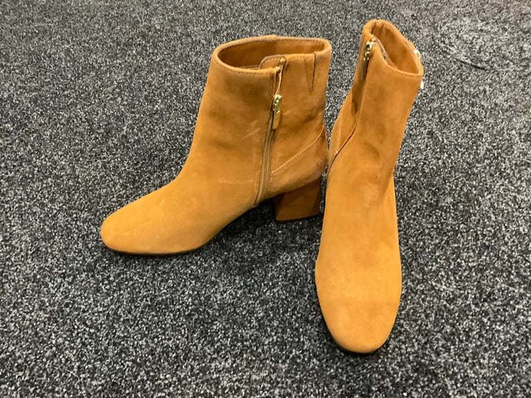 M and s sales ankle boots womens