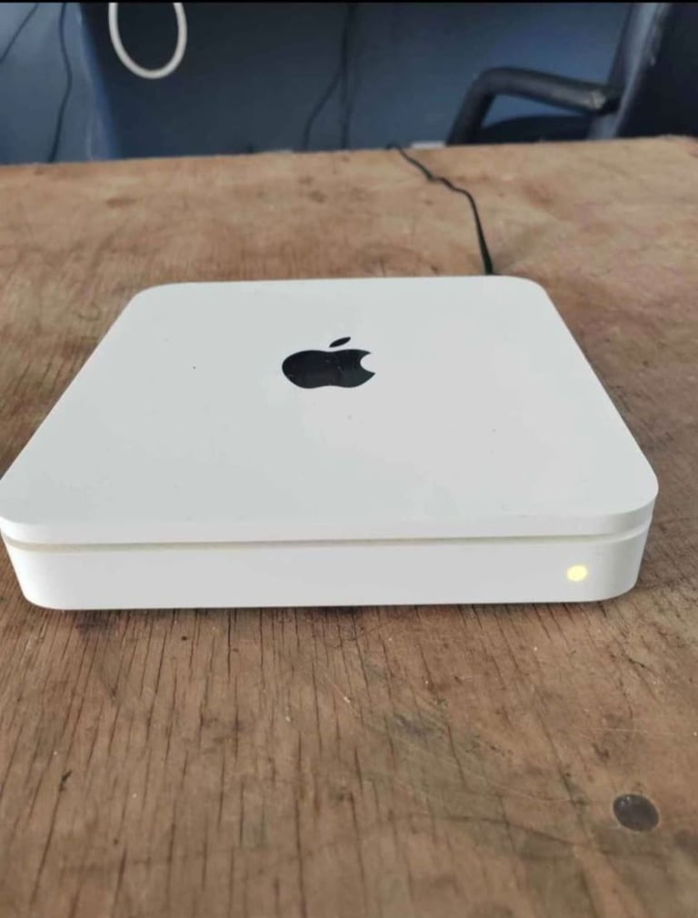 image for APPLE TIME CAPSULE 2TB BROADBAND ROUTER 