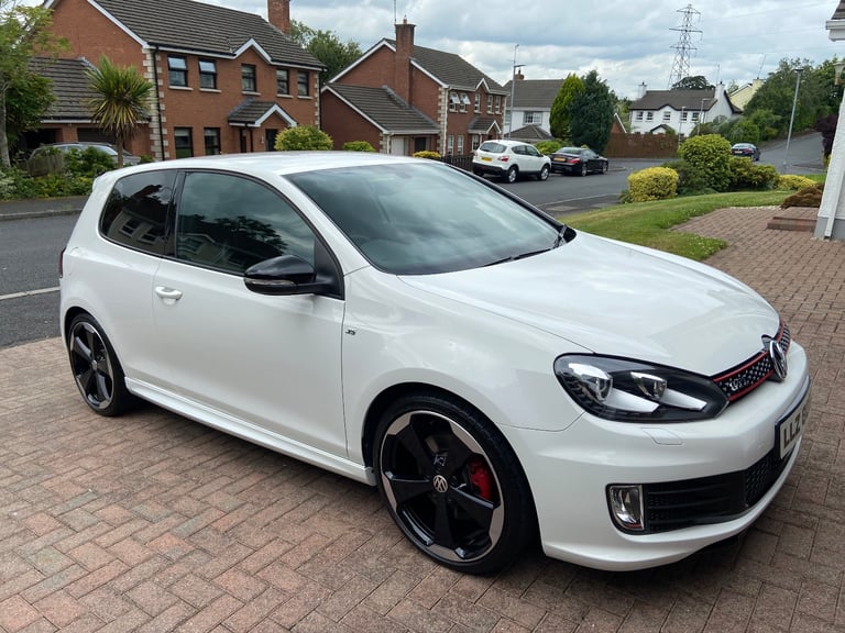 Volkswagen, GOLF, limited edition  35 Hatchback, 2012, Manual, 1984 (cc), 3 doors