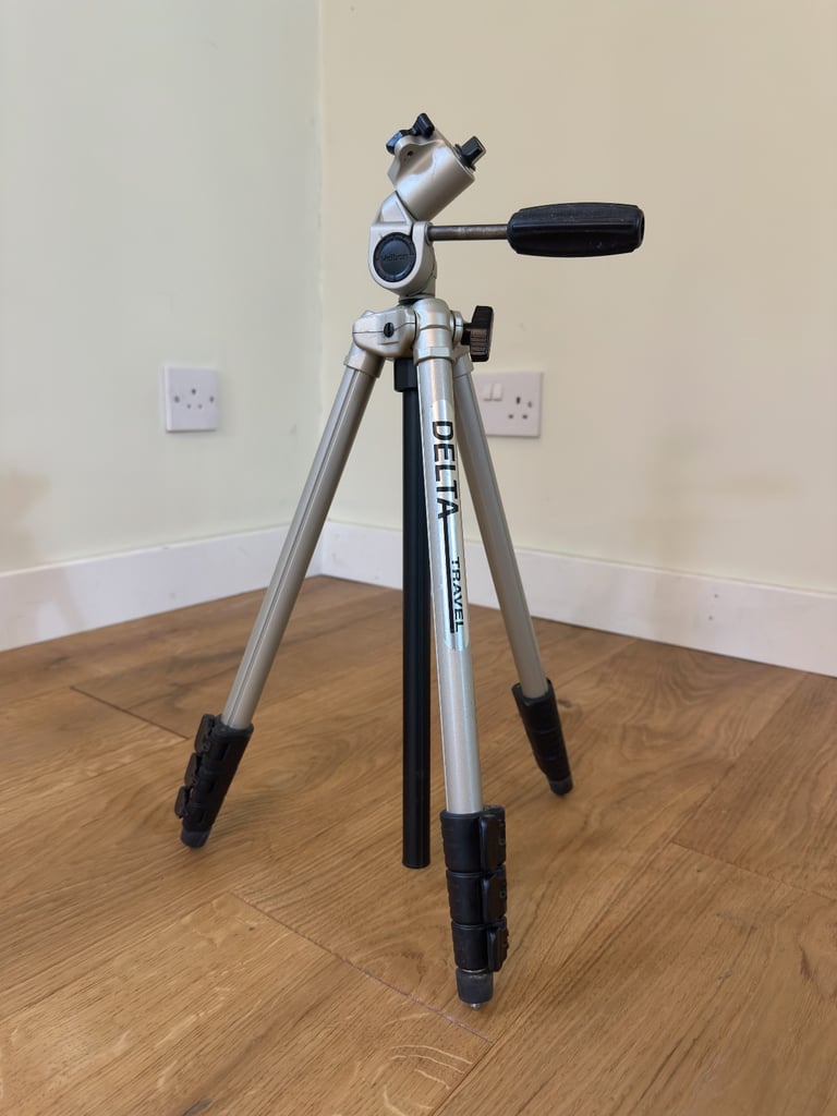image for Velbon Delta PH-237Q Lightweight Travel Camera Telescope Tripod