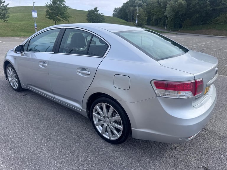 2010 Toyota Avensis 2.2 D-CAT T Spirit Auto Euro 5 4dr SALOON Diesel Automatic