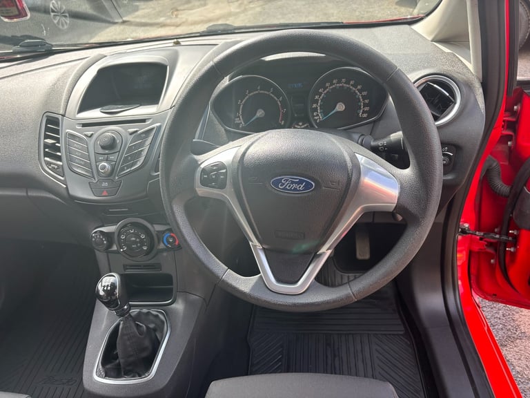 2013 Ford Fiesta 1.25 Style 3dr HATCHBACK Petrol Manual