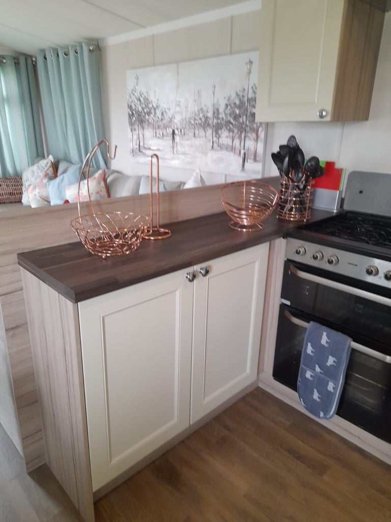 Static caravan lido leisure park