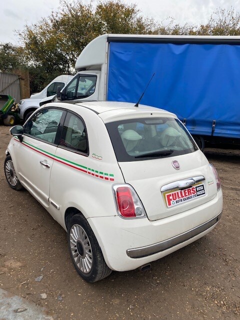 2010 Fiat 500 1.2 Lounge 3dr [Start Stop] DAMAGES REPAIRABLE SALVAGE HATCHBACK Petrol Manual