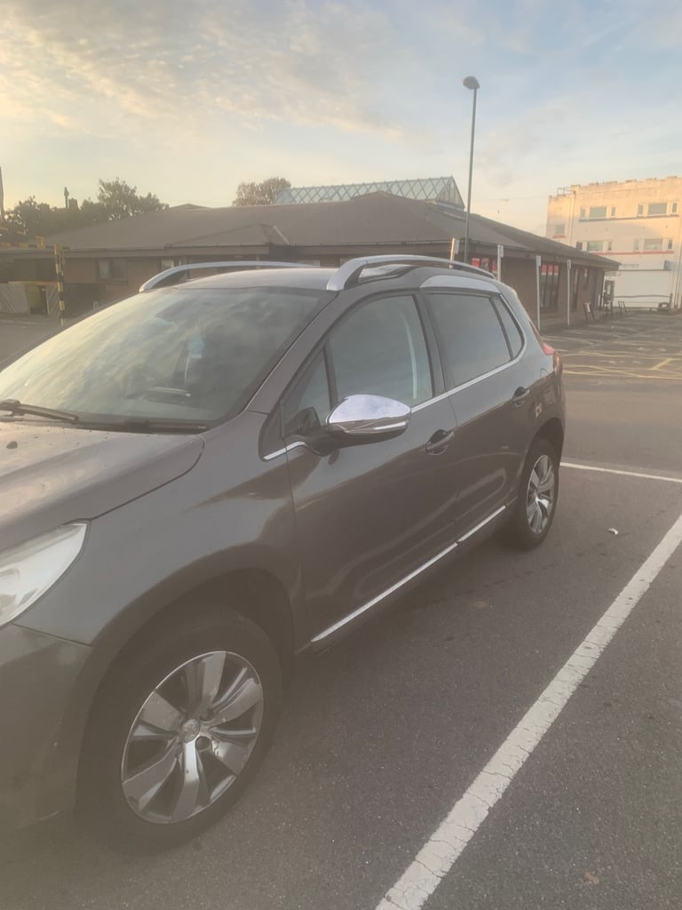 Peugeot, 2008, Hatchback, 2014, Manual, 1199 (cc), 5 doors
