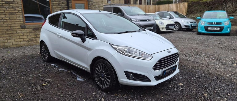 2014 Ford Fiesta 1.0T EcoBoost Titanium Euro 5 (s/s) 3dr HATCHBACK Petrol Manual