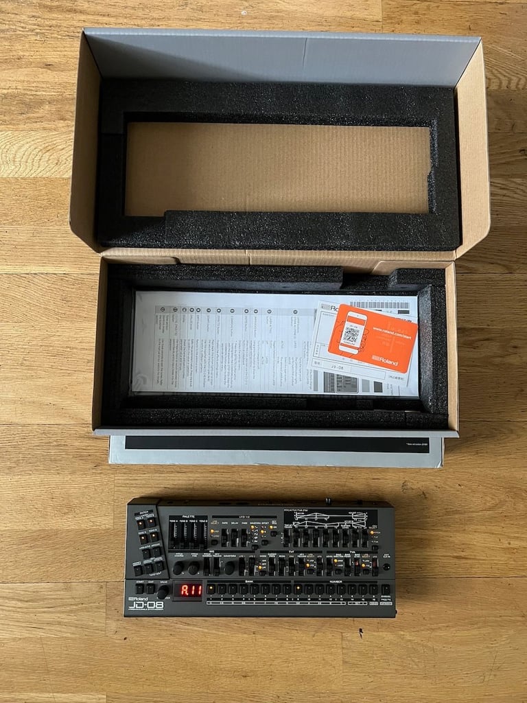 image for Roland JD-08 Boutique Synthesizer