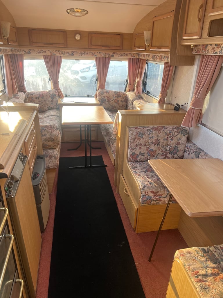 5 berth Bailey Ranger with awning. Can deliver.