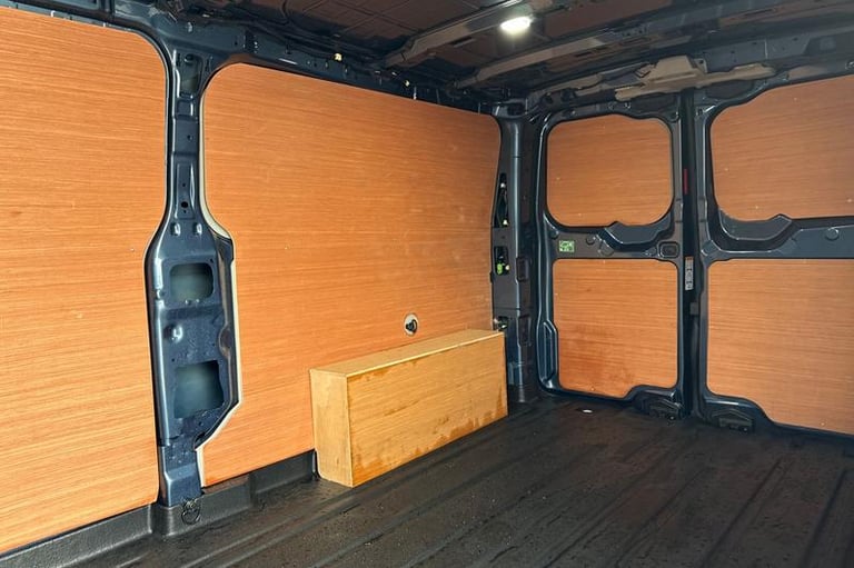 2025 Ford Transit Custom 280 Limited L2 LWB FWD 2.0 EcoBlue 136ps Low Roof, AIR CON, CRUISE CONTR...