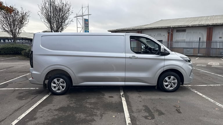 2024 Ford Transit Custom 300 L2 Diesel Fwd 2.0 EcoBlue 136ps H1 Van Limited Van Diesel Manual