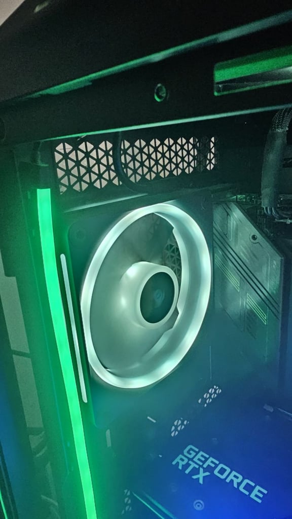 Corsair iCUE QL120 RGB, 120 mm RGB LED PWM 4x Fans