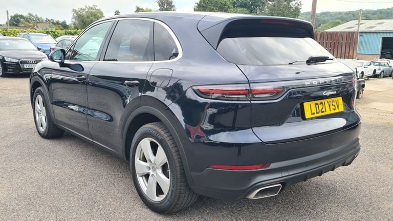 Porsche Cayenne E-Hybrid 5dr Tiptronic S Petrol/Electric Hybrid