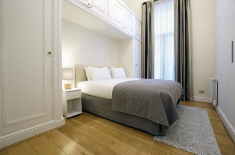 South Kensington Three Bedroom Short Term Lets £4179 per week 