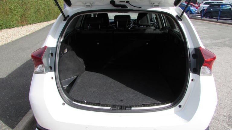 2015 Toyota Auris 1.8 Hybrid Excel 5dr CVT ESTATE Petrol/Electric Hybrid Automatic