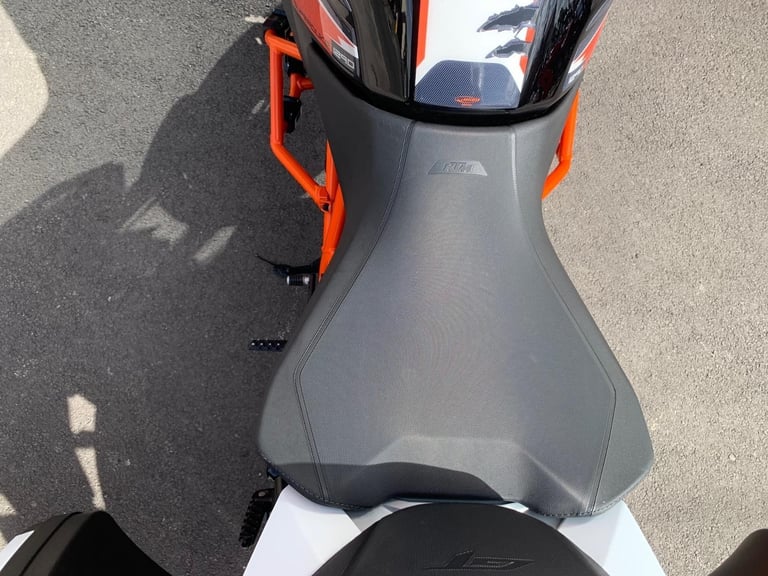 KTM 1290 SUPERDUKE GT - FULL KTM LUGGAGE - 2 YEAR WARRANTY