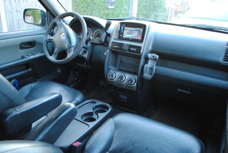 LHD/LEFT HAND DRIVE HONDA CR-V 2003 4X4,AUTOMATIC,SAT-NAV,FULL LEATHER,EXCELLENT CONDITION