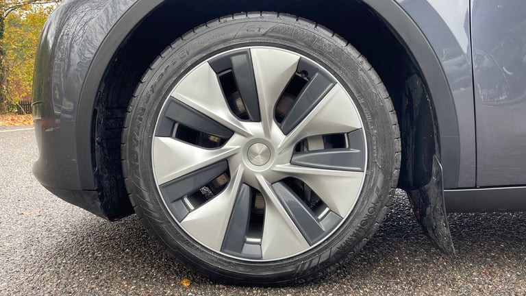 2022 Tesla Model Y Long Range AWD 5dr Auto Electric