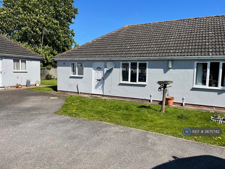 2 bedroom house in Bluebell Court, Owston Ferry, Doncaster, DN9 (2 bed) (#2675742)