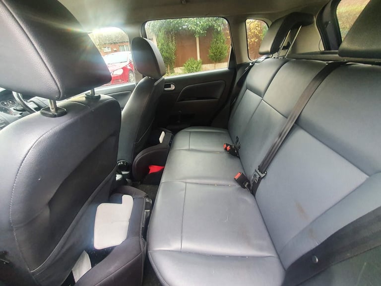 2008 Ford Fiesta 1.4 Ghia 5dr HATCHBACK Petrol Manual - Image 9