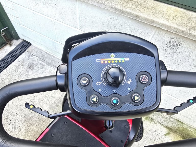 Mobility Scooter 4mph Invacare Leo