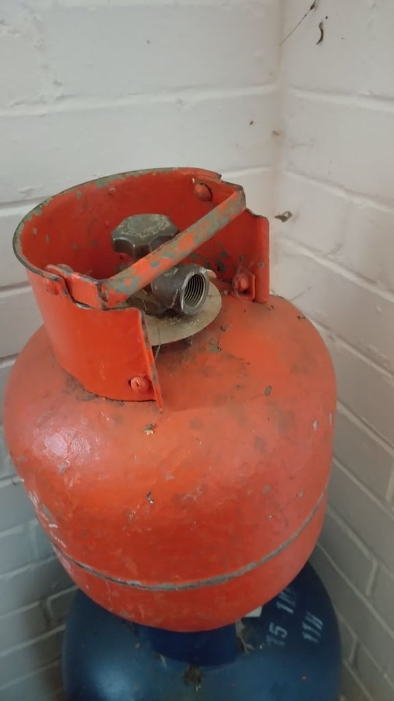 calor bbq patio heater vw splitty campervan has bottle caravan cylinder propane 3.9kg butane 4.5kg