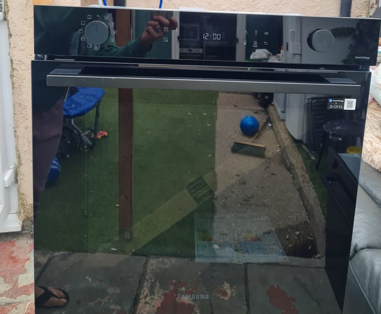 image for Samsung serie4 Dual Cook electric smart oven built-in black multifunction 