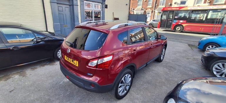 2013 Nissan Qashqai 1.6 dCi Tekna 5dr [Start Stop] HATCHBACK DIESEL Manual