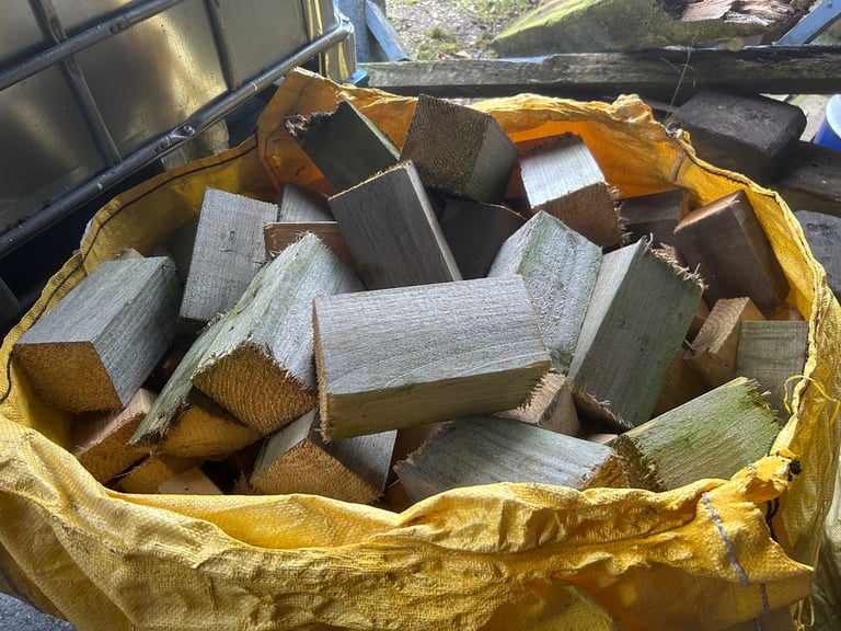 Parabags of firewood 
